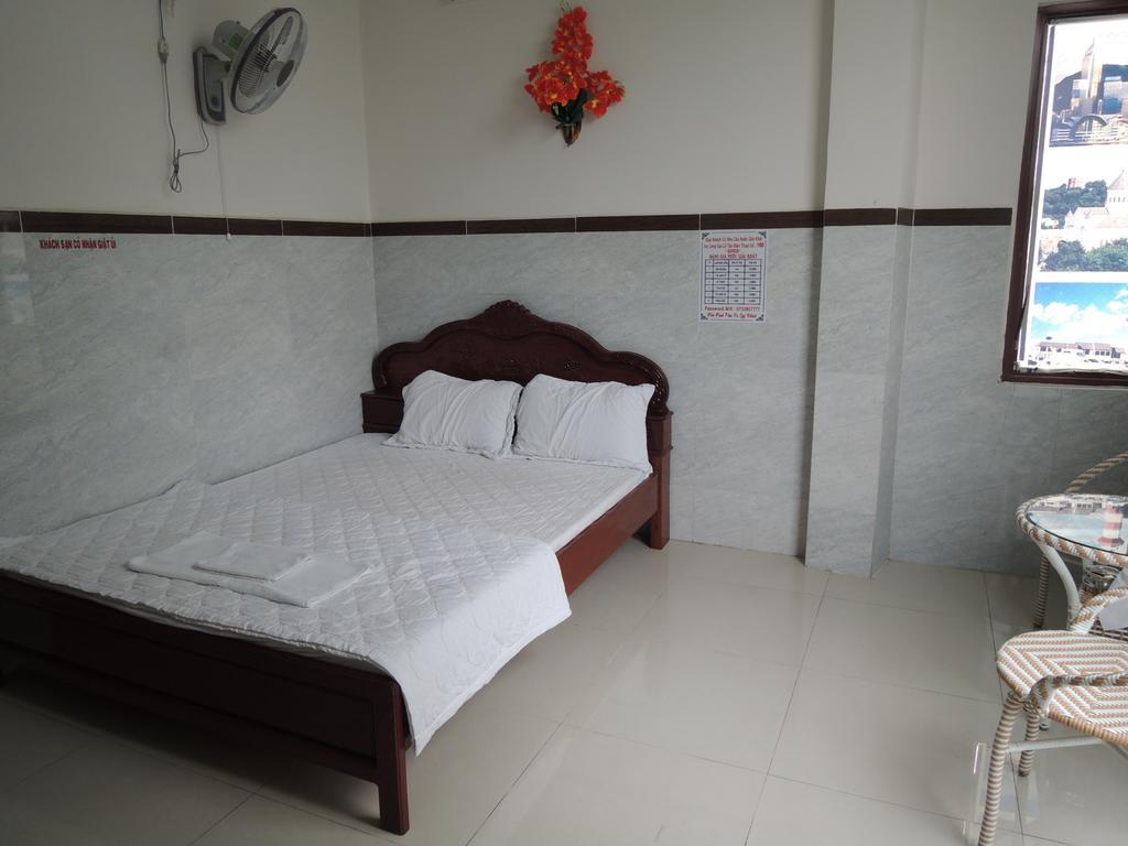 Hung Hieu Hotel Mỹ Tho Phòng bức ảnh